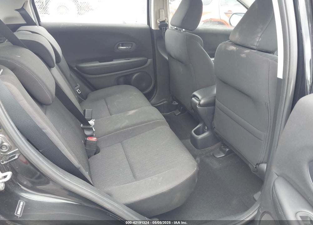 2018 HONDA HR-V VIN: 3CZRU6H37JG716382