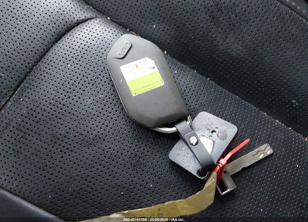 2025 KIA SORENTO VIN: 5XYRKDJF1SG310649