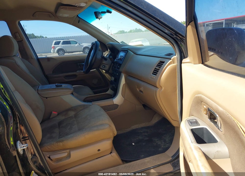 2006 HONDA PILOT VIN: 5FNYF28136B003348