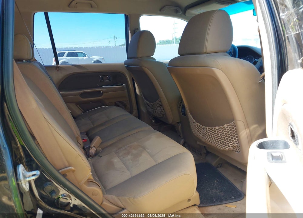 2006 HONDA PILOT VIN: 5FNYF28136B003348