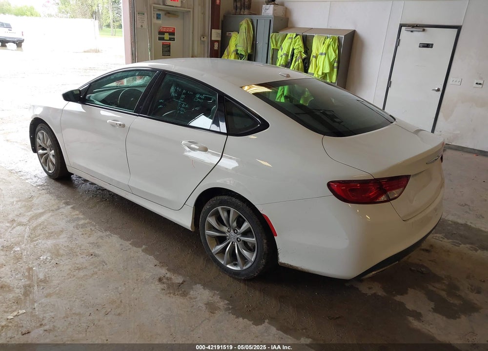 2015 CHRYSLER 200 VIN: 1C3CCCBG7FN756943