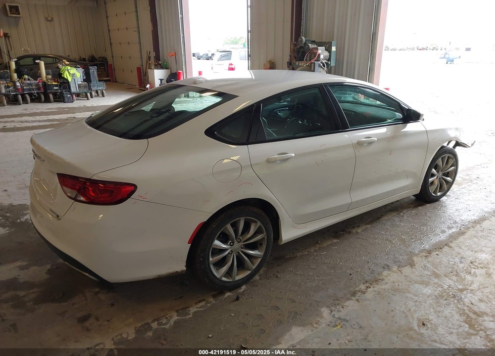 2015 CHRYSLER 200 VIN: 1C3CCCBG7FN756943