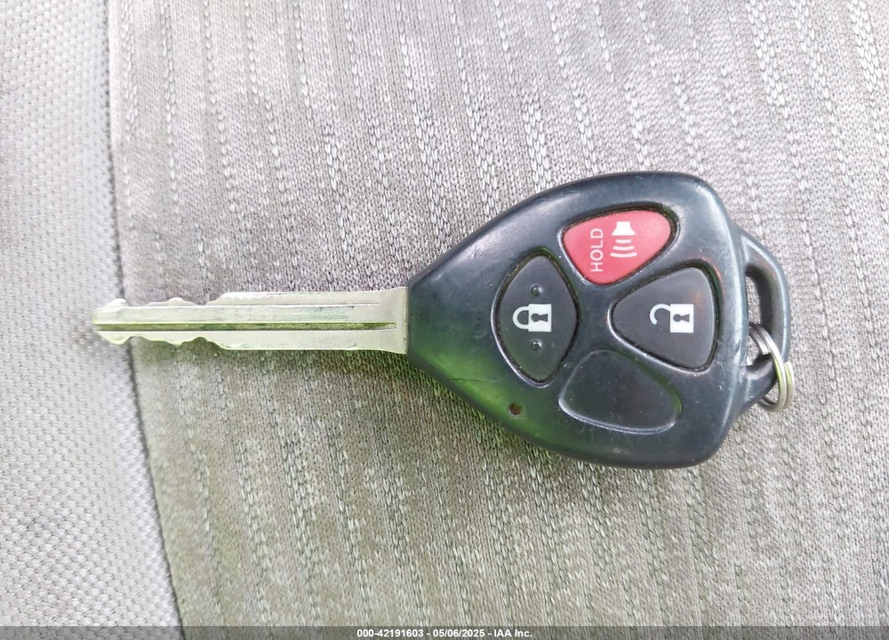 2011 TOYOTA RAV4 VIN: 2T3ZF4DV6BW068384