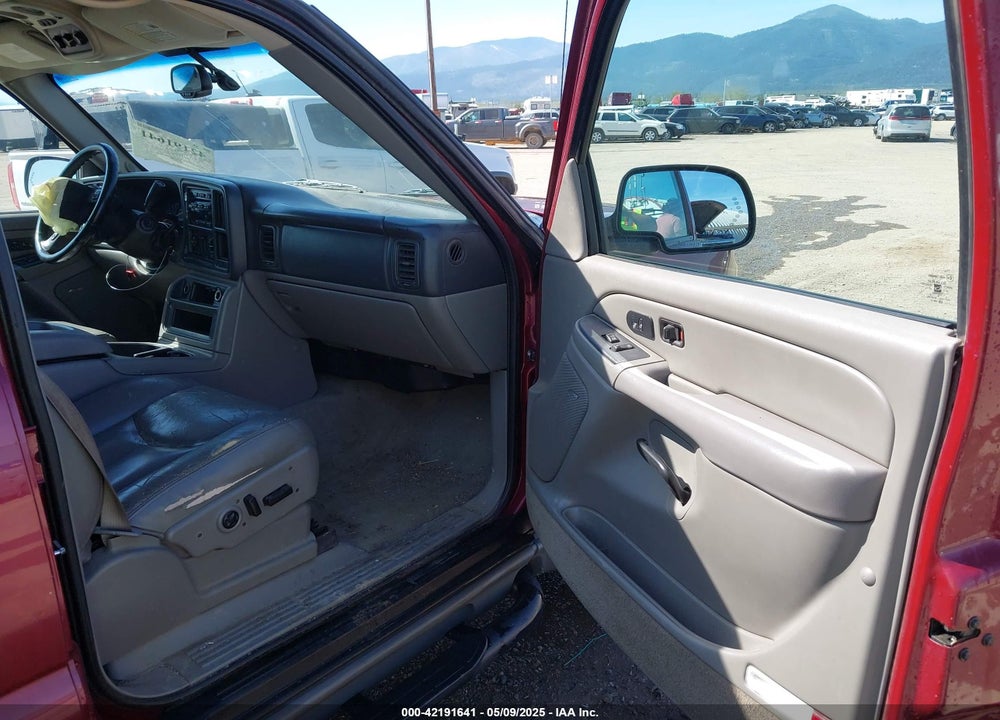 2005 CHEVROLET SUBURBAN 1500 Z71 VIN: 3GNFK16Z45G197250
