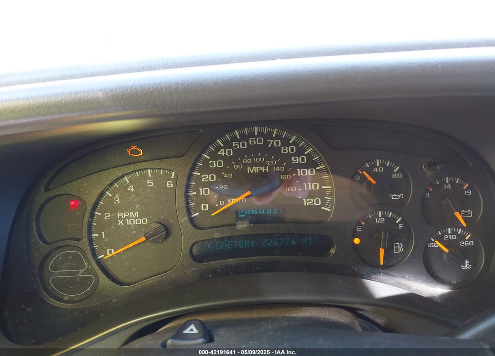 2005 CHEVROLET SUBURBAN 1500 Z71 VIN: 3GNFK16Z45G197250