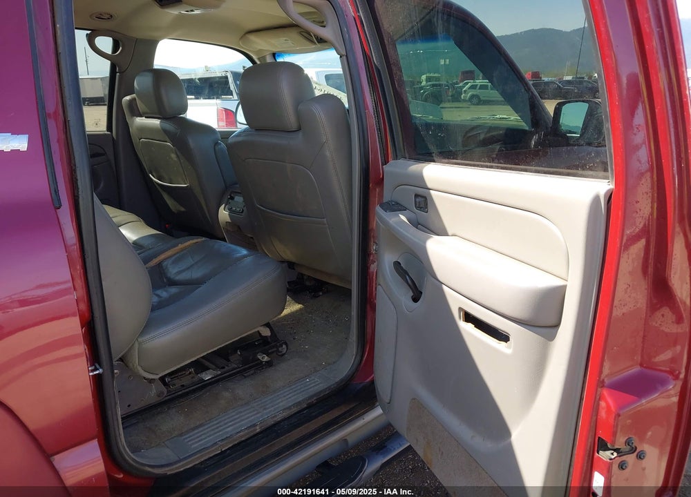 2005 CHEVROLET SUBURBAN 1500 Z71 VIN: 3GNFK16Z45G197250