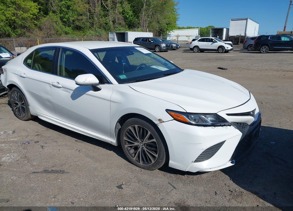 2018 TOYOTA CAMRY SE VIN: JTNB11HK3J3033782