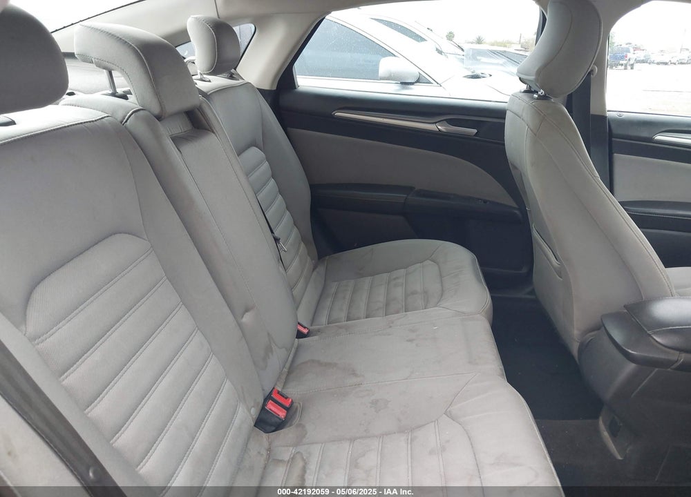 2015 FORD FUSION S VIN: 3FA6P0G74FR244905