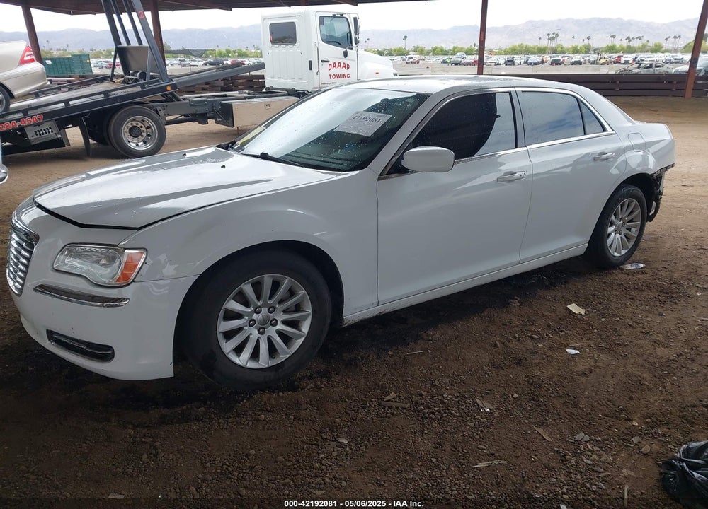 2014 CHRYSLER 300 VIN: 2C3CCAAG1EH379832
