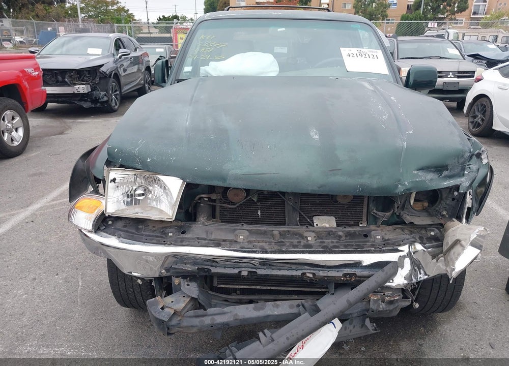 1999 TOYOTA 4RUNNER SR5 V6 VIN: JT3GN86R8X0100737
