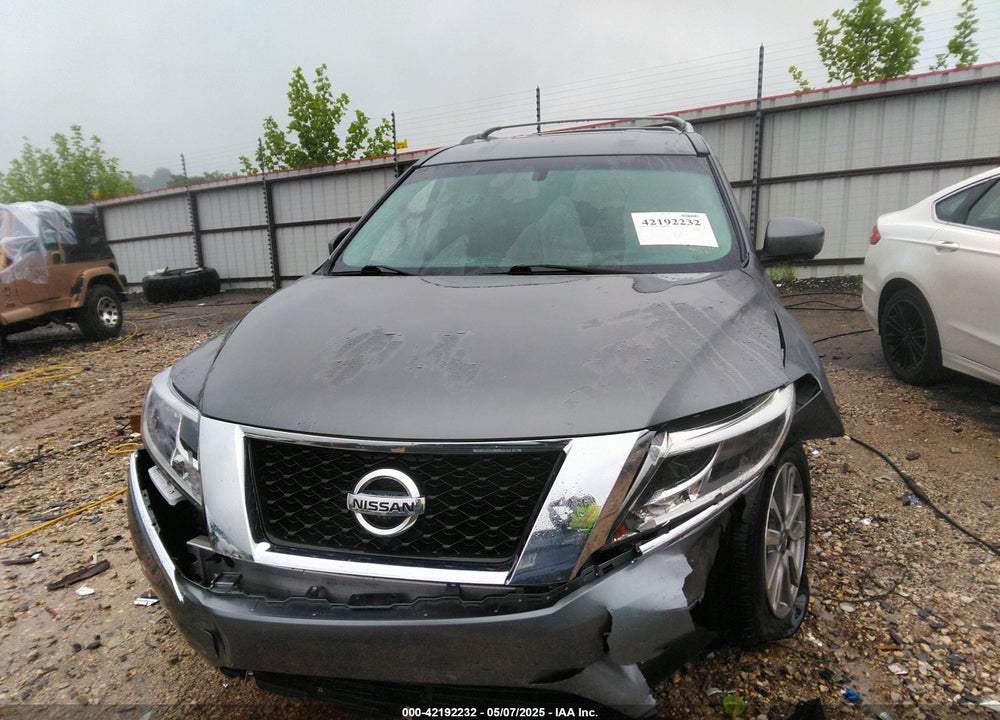 2015 NISSAN PATHFINDER VIN: 5N1AR2MM1FC701569