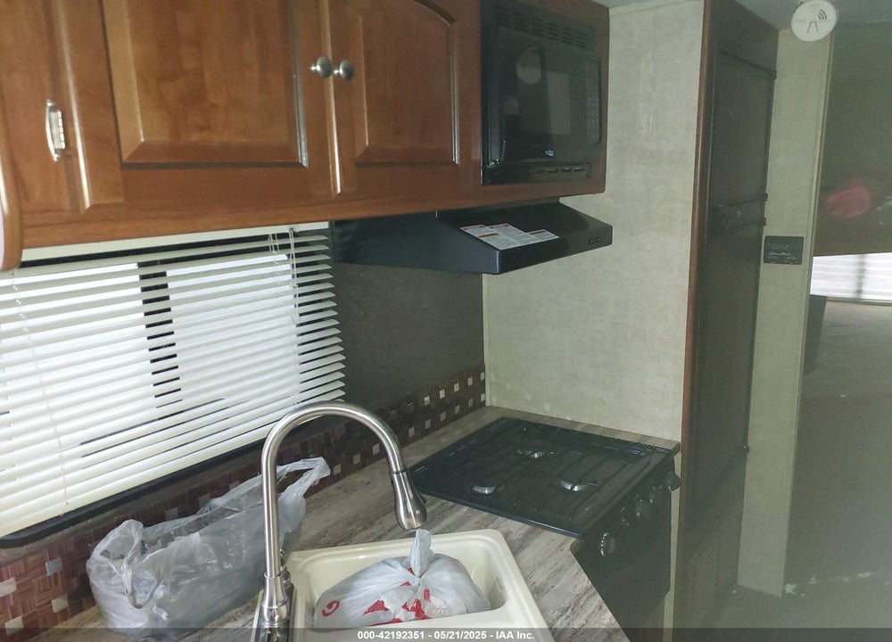2016 HEARTLAND NORTH TRAIL VIN: 5SFNB2822GE300876