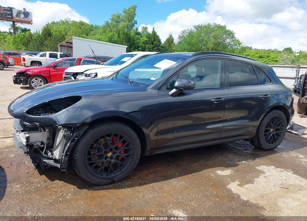 2018 PORSCHE MACAN GTS VIN: WP1AG2A59JLB60625