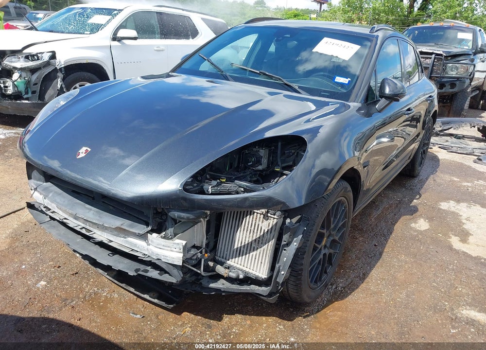 2018 PORSCHE MACAN GTS VIN: WP1AG2A59JLB60625