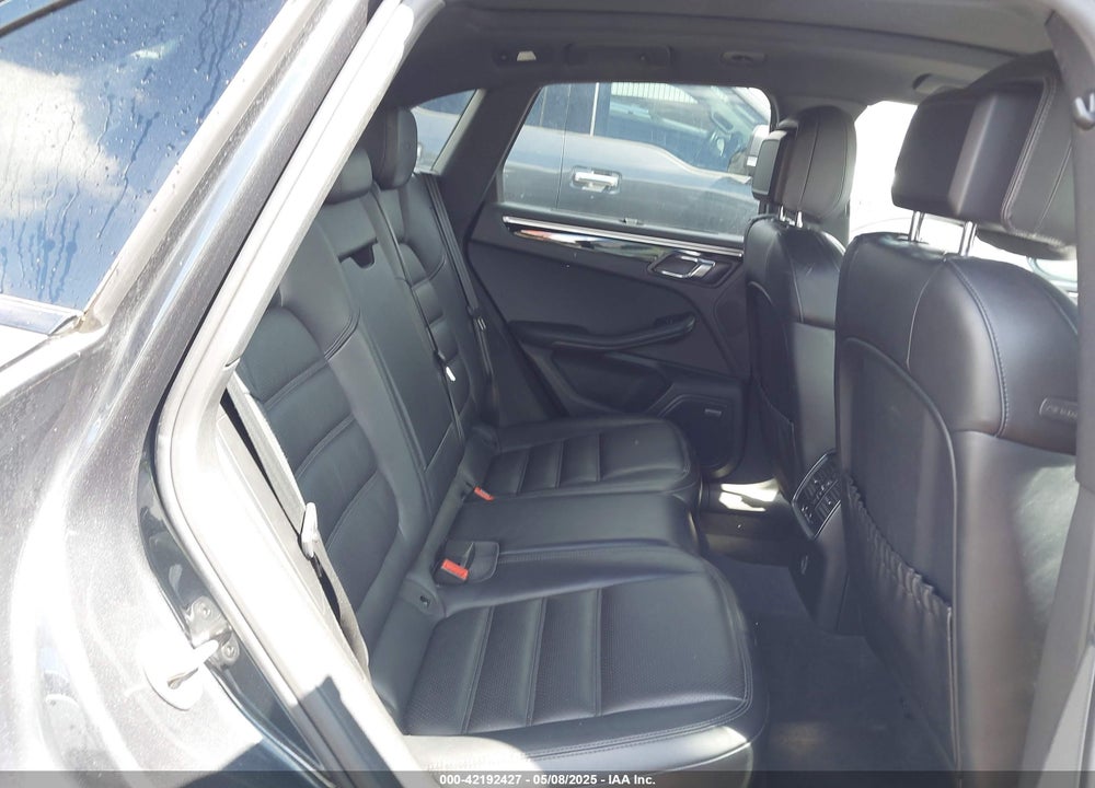 2018 PORSCHE MACAN GTS VIN: WP1AG2A59JLB60625