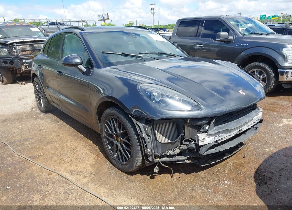 2018 PORSCHE MACAN GTS VIN: WP1AG2A59JLB60625