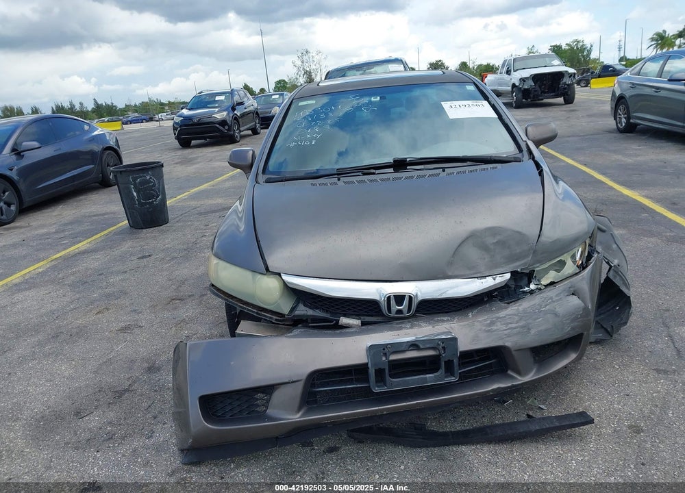 2009 HONDA CIVIC VIN: 19XFA16879E010183