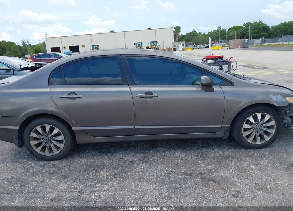 2009 HONDA CIVIC VIN: 19XFA16879E010183