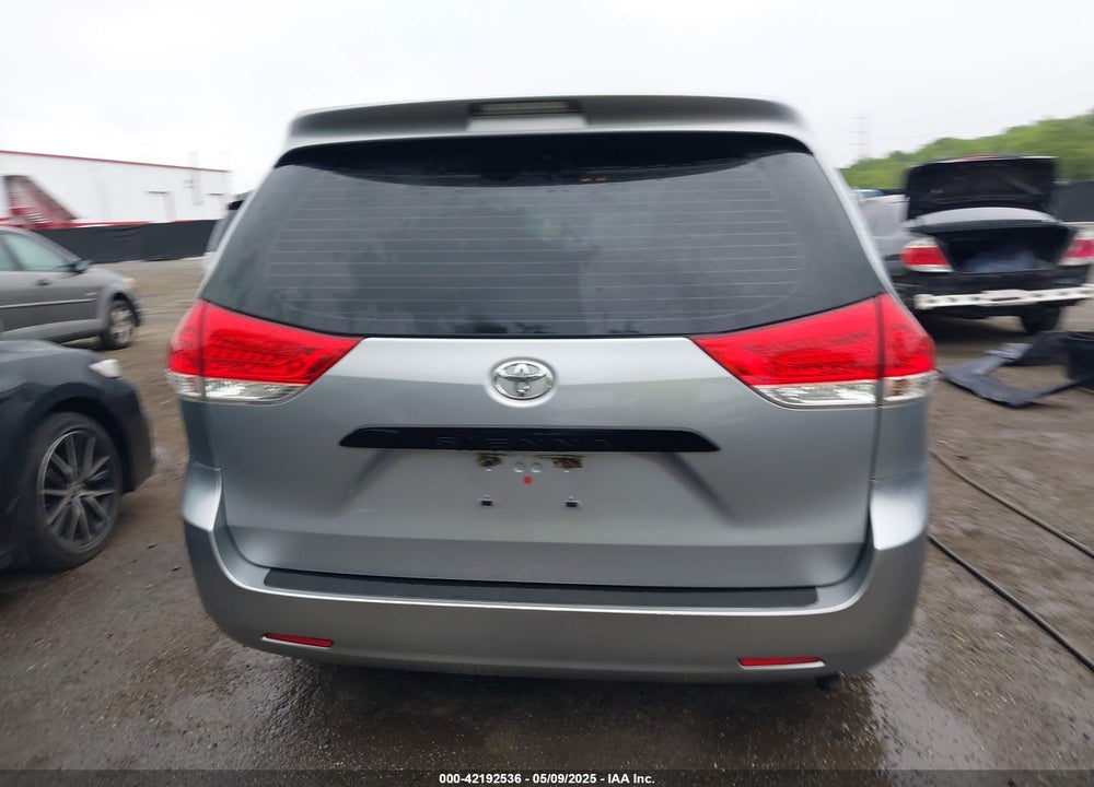 2014 TOYOTA SIENNA VIN: 5TDZK3DC7ES458064