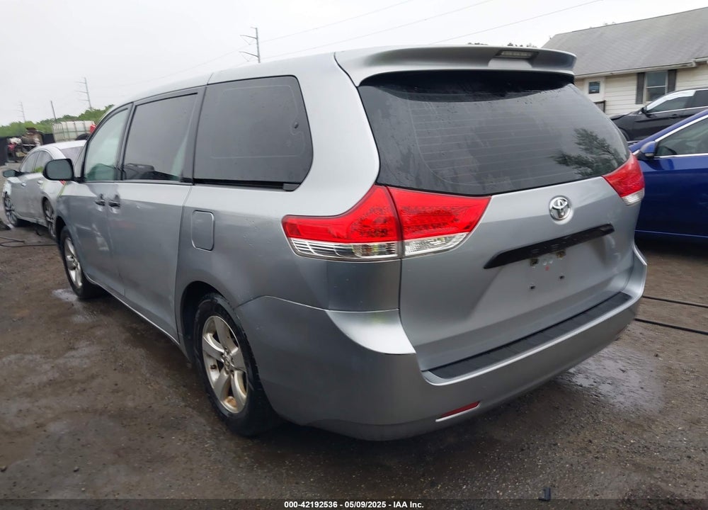2014 TOYOTA SIENNA VIN: 5TDZK3DC7ES458064