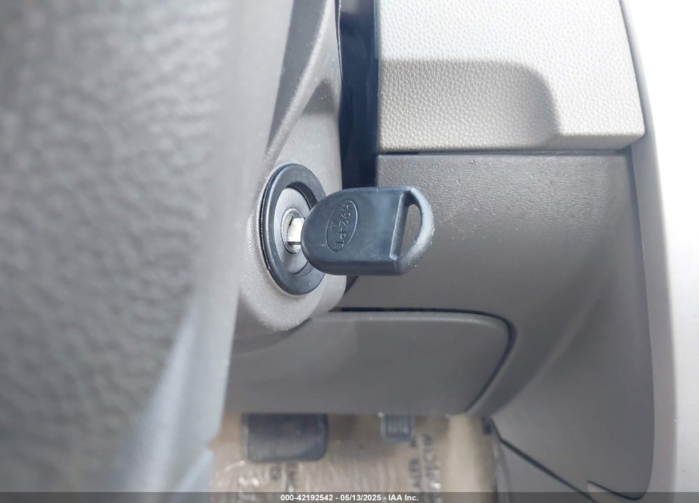 2010 FORD FOCUS SE VIN: 1FAHP3FN5AW282238