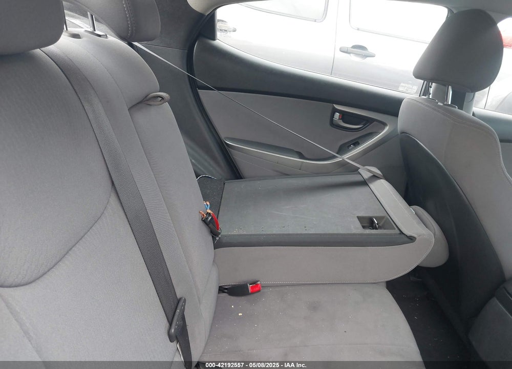 2015 HYUNDAI ELANTRA VIN: KMHDH4AE7FU278094
