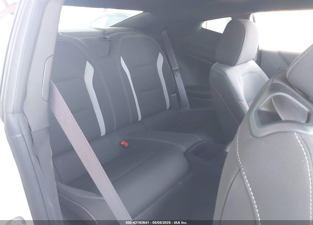 2017 CHEVROLET CAMARO VIN: 1G1FB1RS3H0215472