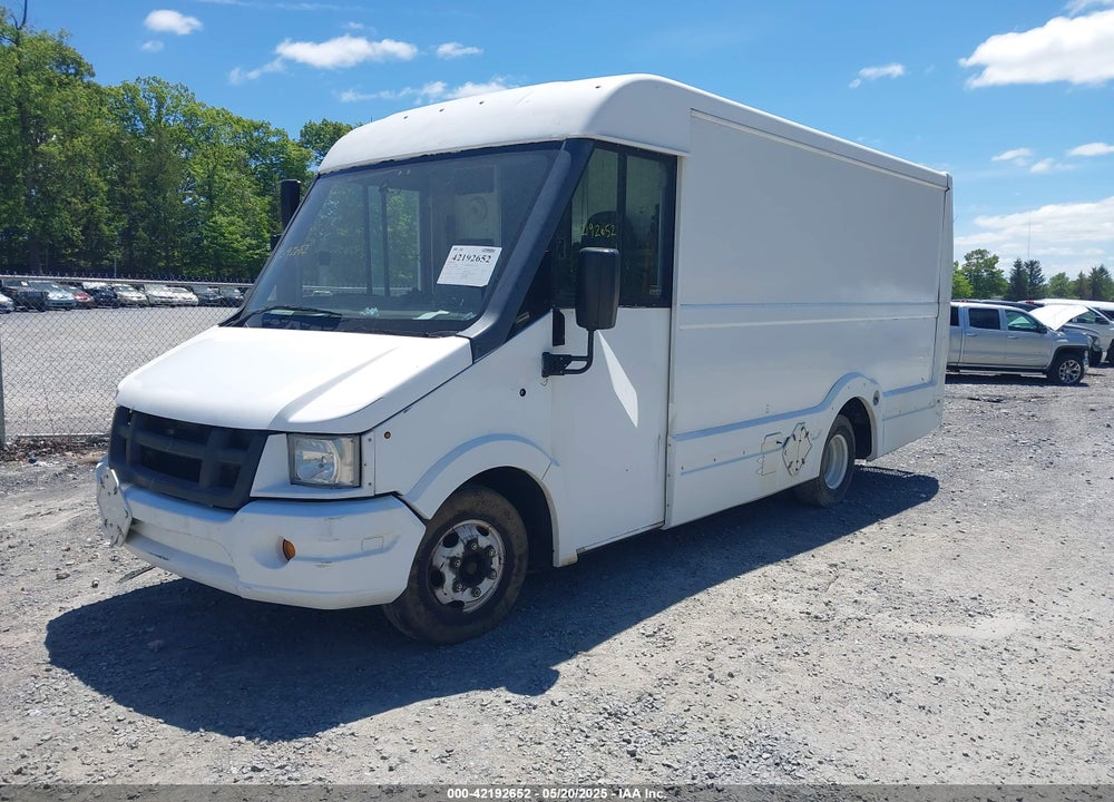 2013 ISUZU COMMERCIAL VAN VIN: JALB4T178D7W00397