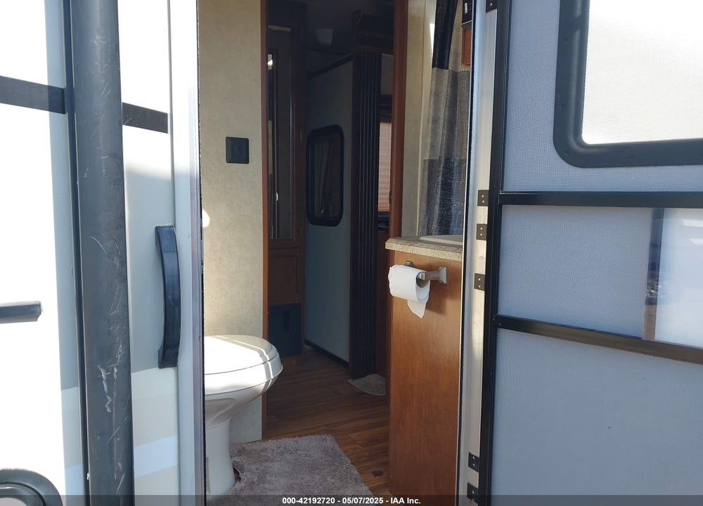 2015 FOREST RIVER OTHER VIN: 4X4TVBG2ZF5103997