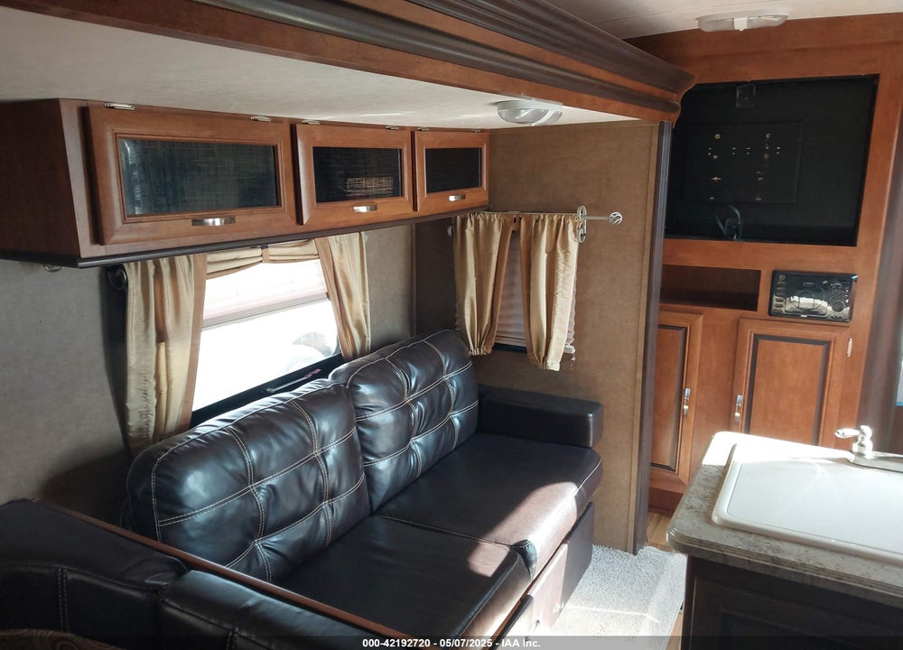 2015 FOREST RIVER OTHER VIN: 4X4TVBG2ZF5103997