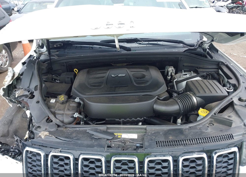 2017 JEEP GRAND CHEROKEE VIN: 1C4RJEBG2HC949815