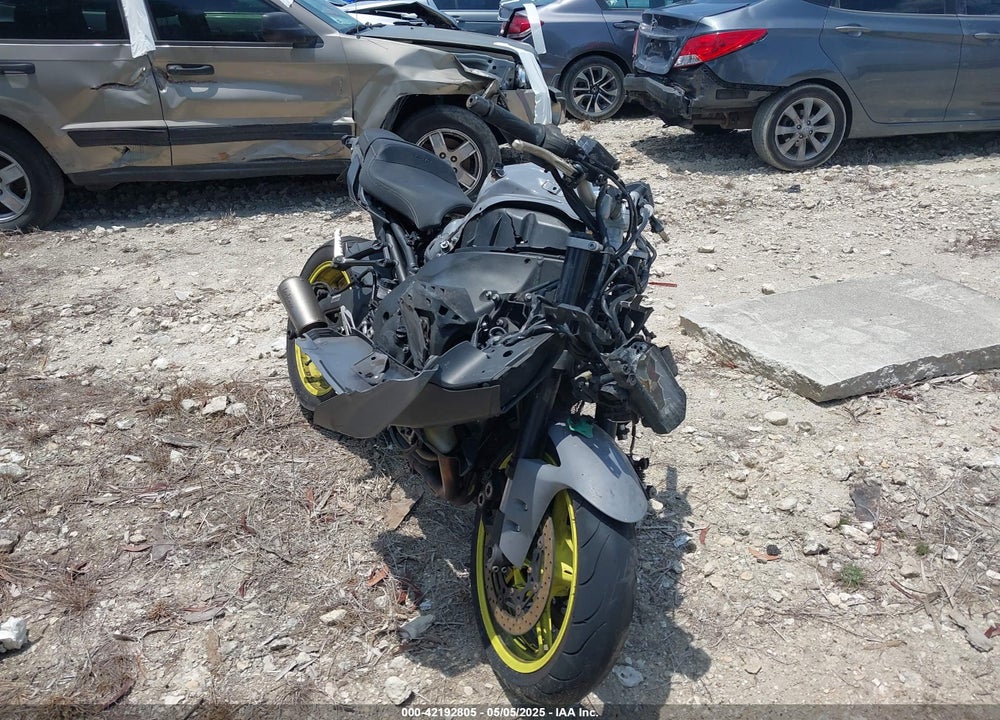 2017 YAMAHA FZ10 VIN: JYARN48E2HA001104