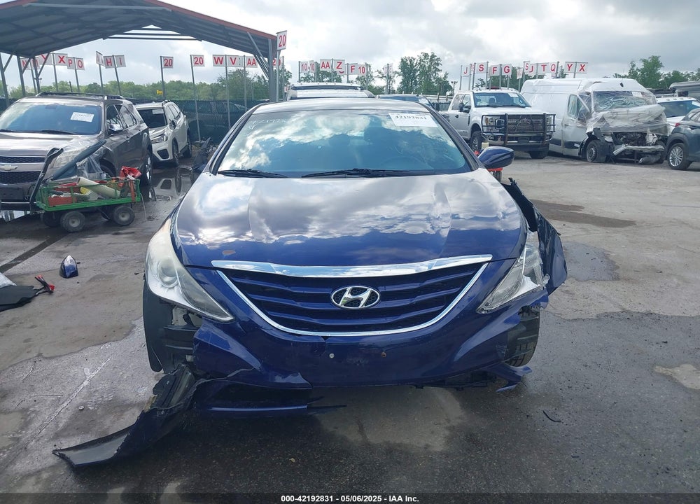 2013 HYUNDAI SONATA VIN: 5NPEB4AC8DH618272