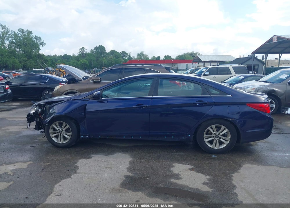 2013 HYUNDAI SONATA VIN: 5NPEB4AC8DH618272