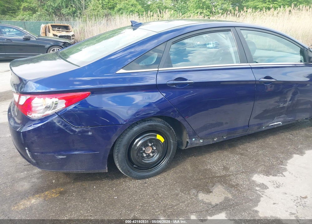 2013 HYUNDAI SONATA VIN: 5NPEB4AC8DH618272