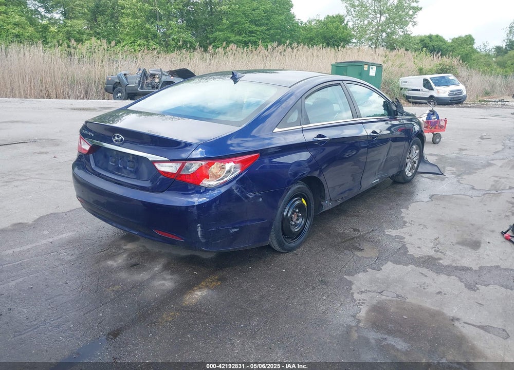 2013 HYUNDAI SONATA VIN: 5NPEB4AC8DH618272
