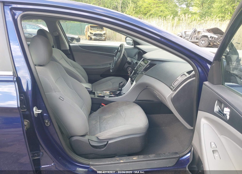 2013 HYUNDAI SONATA VIN: 5NPEB4AC8DH618272