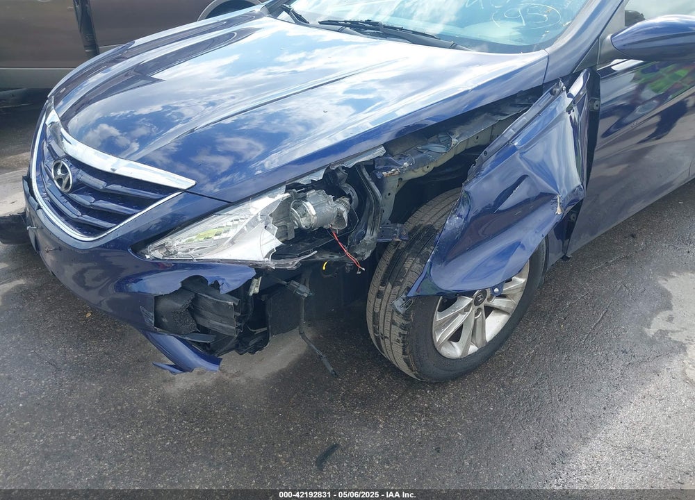 2013 HYUNDAI SONATA VIN: 5NPEB4AC8DH618272