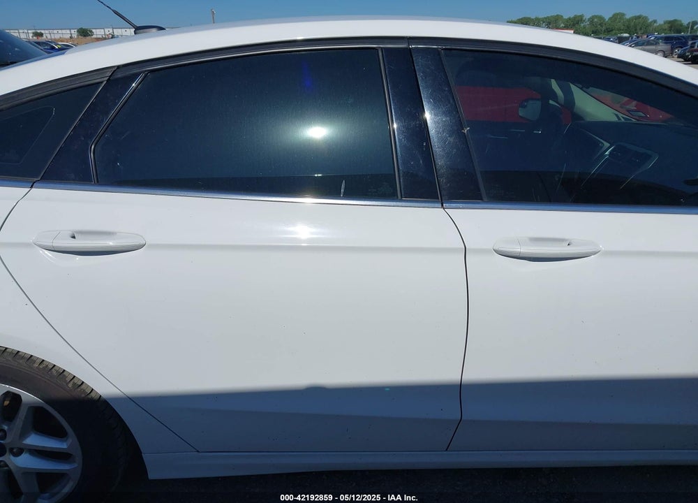 2016 FORD FUSION SE VIN: 3FA6P0H75GR275600