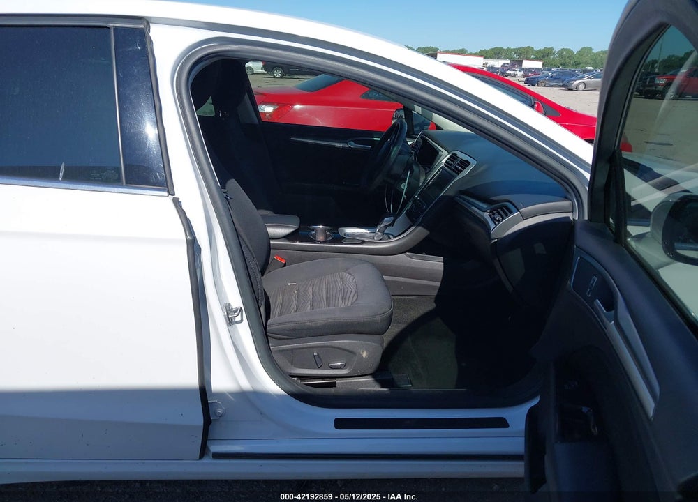 2016 FORD FUSION SE VIN: 3FA6P0H75GR275600