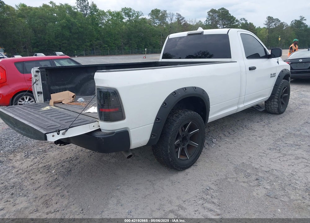 2016 RAM 1500 VIN: 3C6JR6DG6GG257665