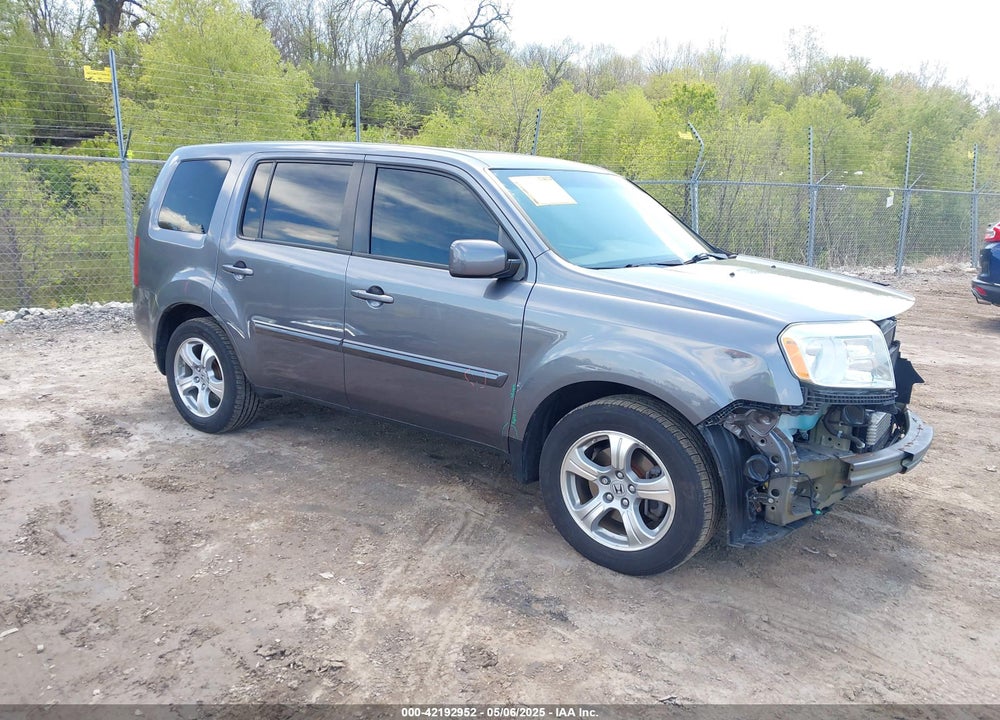 2015 HONDA PILOT EX VIN: 5FNYF4H49FB009905