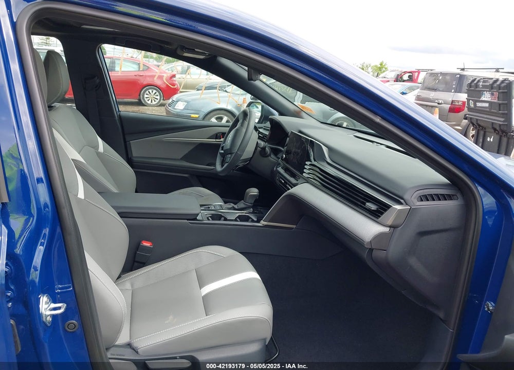 2025 TOYOTA CAMRY VIN: 4T1DAACK2SU111092