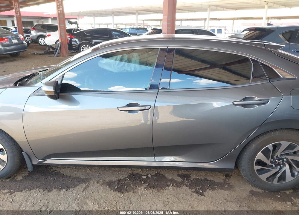 2019 HONDA CIVIC LX VIN: SHHFK7H30KU222651