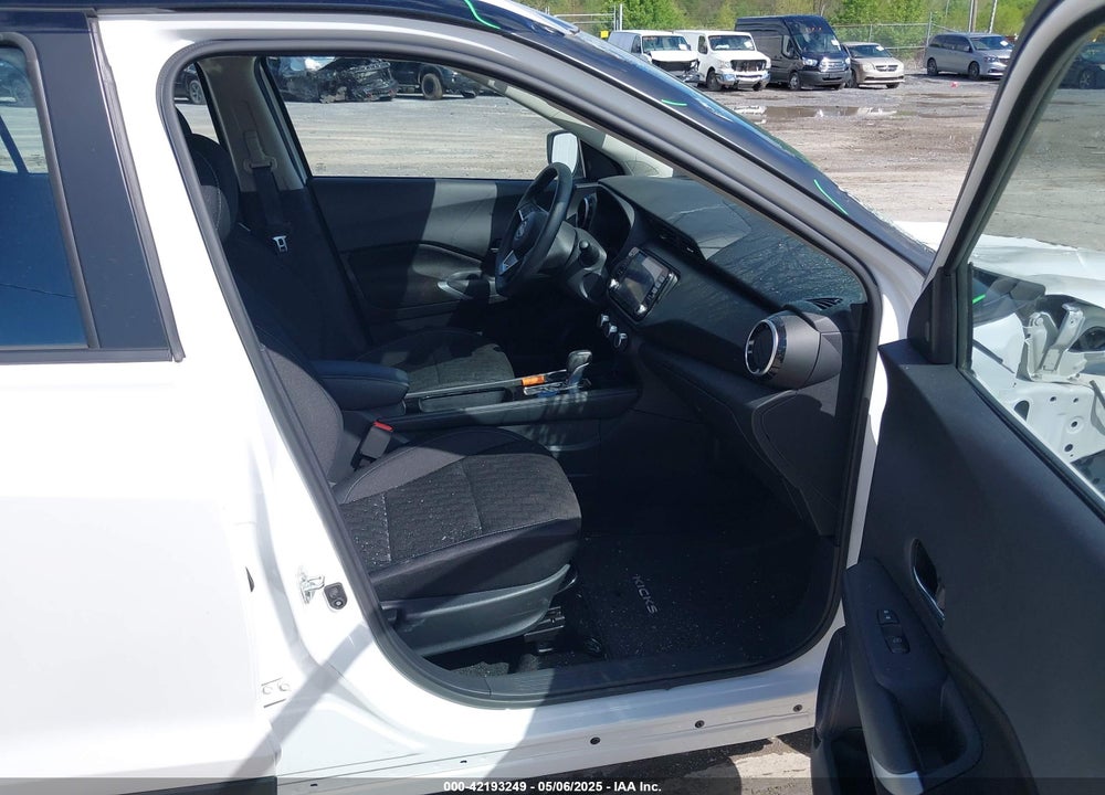 2024 NISSAN KICKS VIN: 3N1CP5CV3RL488604