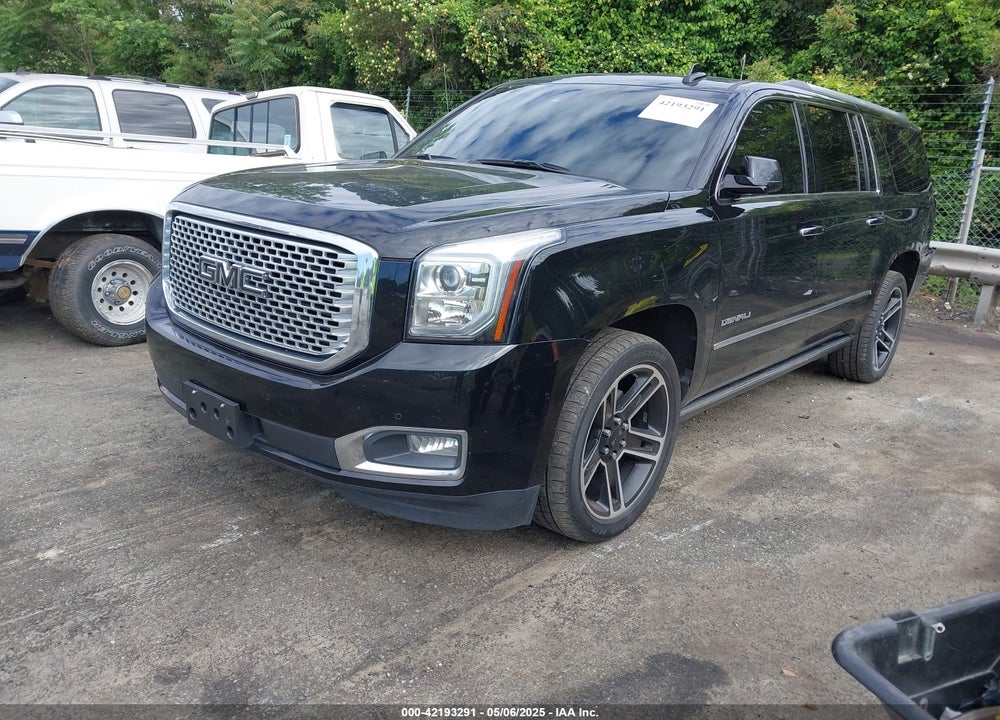 2017 GMC YUKON XL DENALI VIN: 1GKS2HKJ4HR236489
