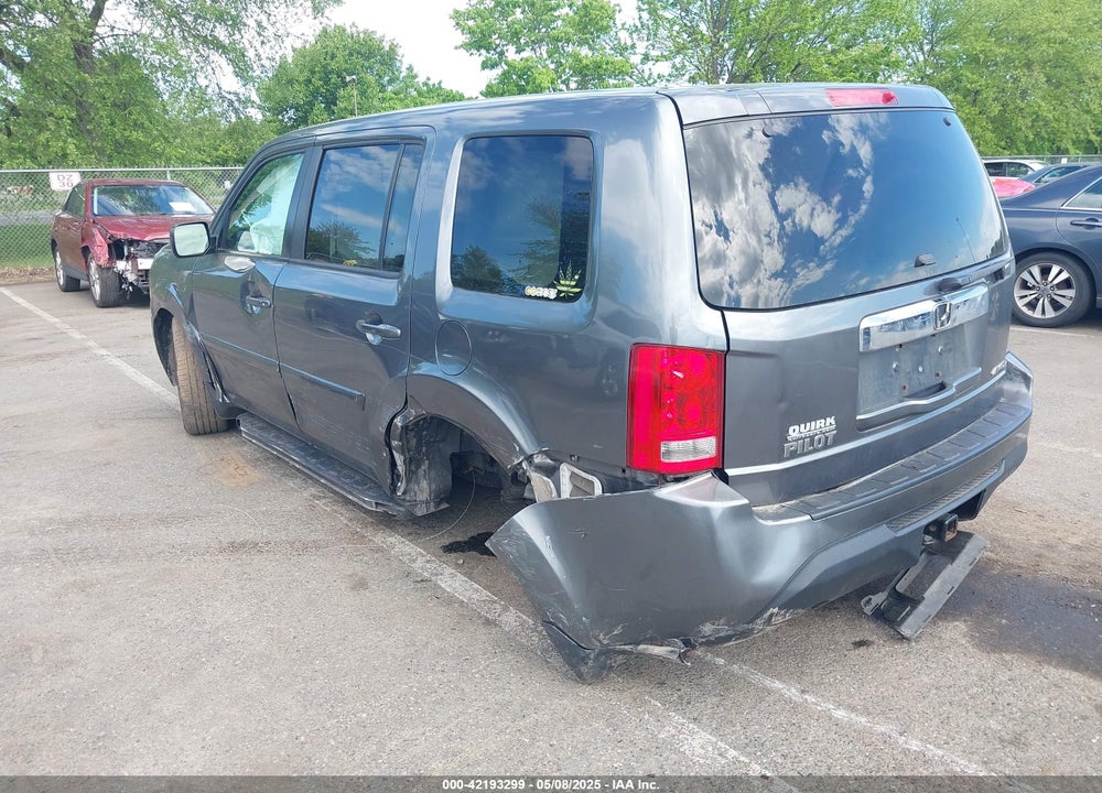 2013 HONDA PILOT VIN: 5FNYF4H47DB067427