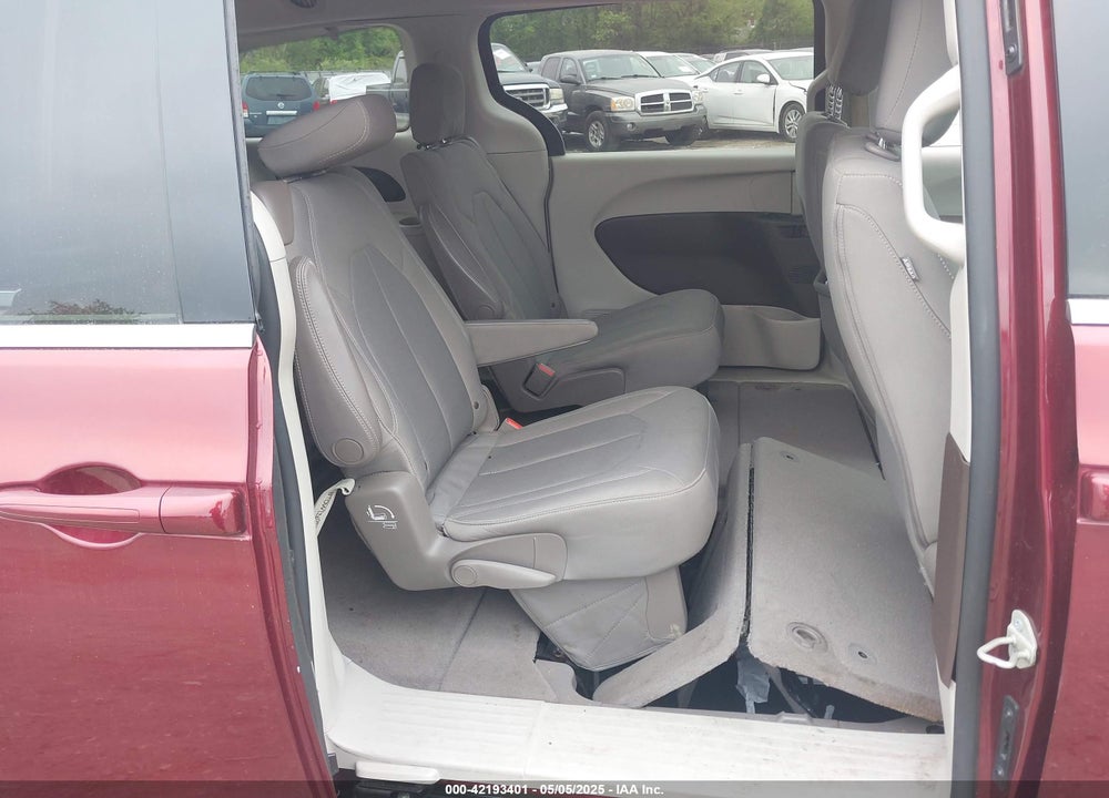 2017 CHRYSLER PACIFICA LX VIN: 2C4RC1CG0HR836857
