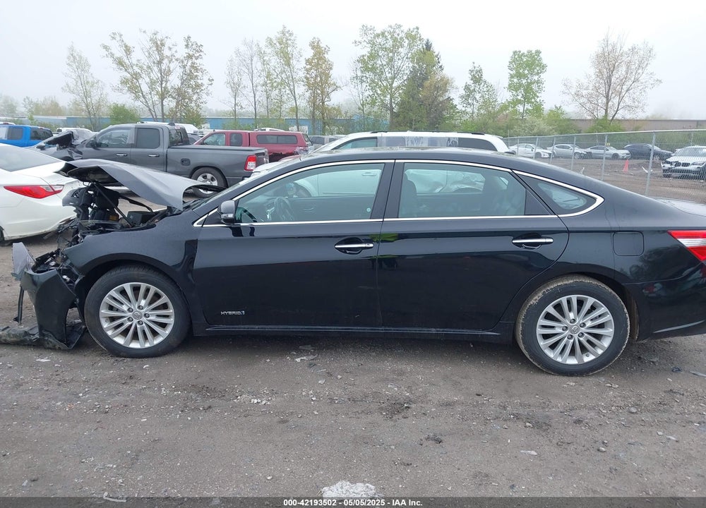 2014 TOYOTA AVALON HYBRID XLE TOURING VIN: 4T1BD1EB1EU032321