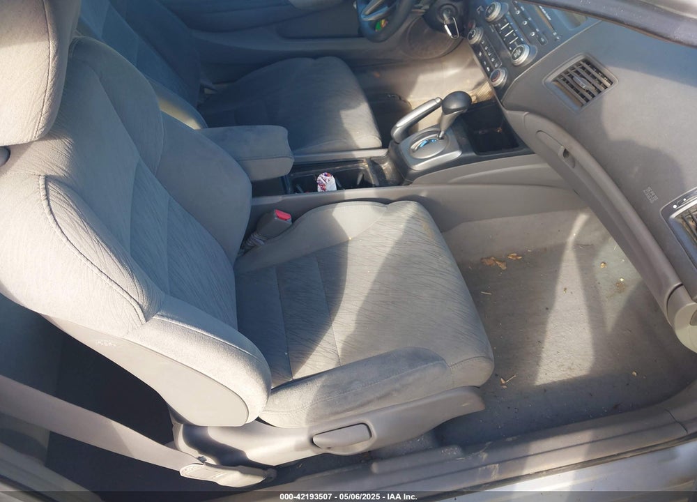 2008 HONDA CIVIC VIN: 2HGFG12838H532074